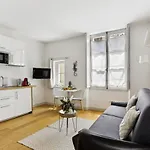 Apartment Modern Cosy Flat In Versailles Versailles